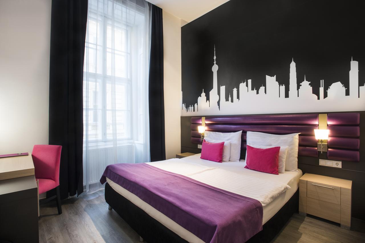 Hotelrom på Cosmo City Hotel